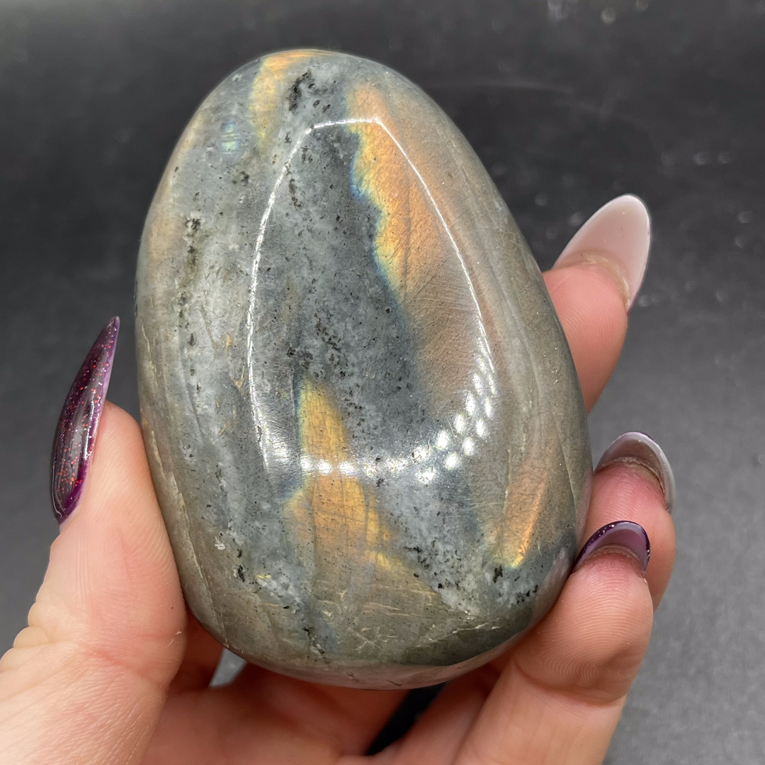 Light Labradorite Palmstone 7